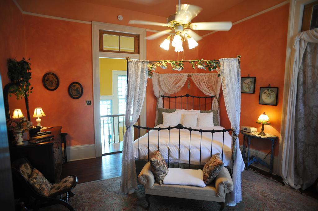 Hh Whitney House - A Bed & Breakfast On The Historic Esplanade New Orleans Exterior photo